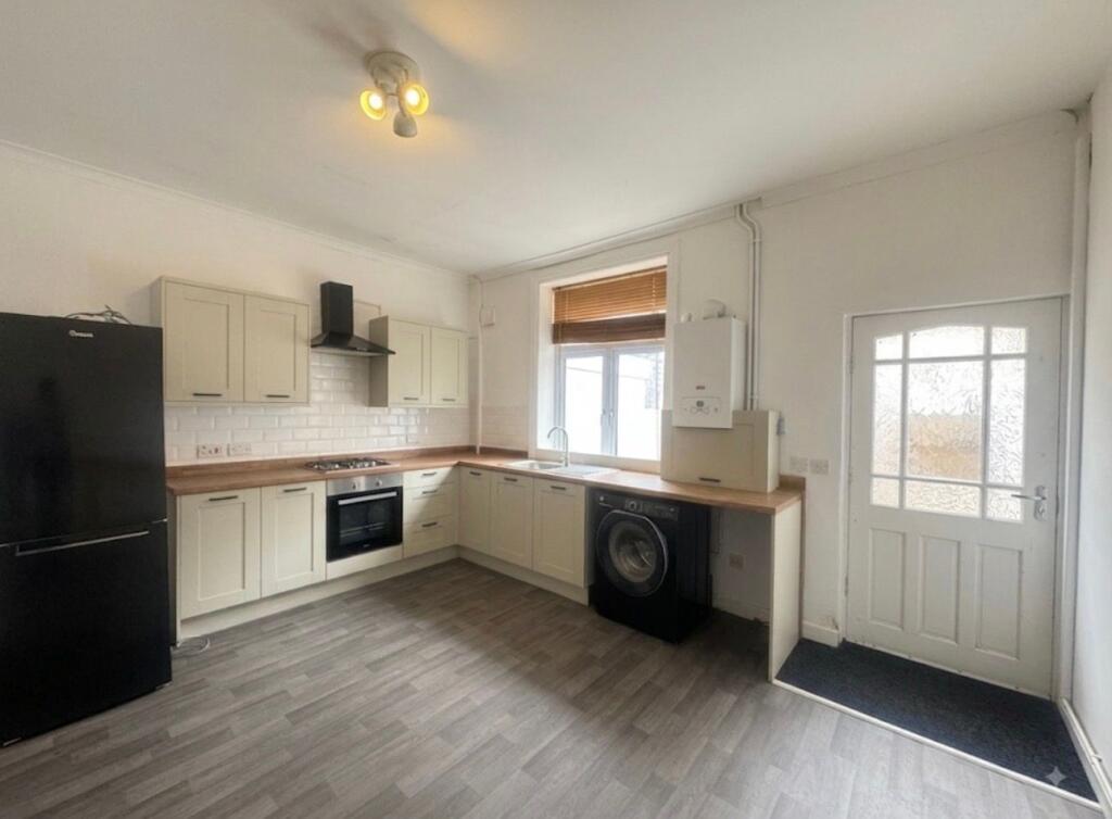 2 bed Mid Terraced House for rent in Worsthorne. From JonSimon Estate Agents - Burnley 2 bed Mid Terraced House for rent in Worsthorne. From JonSimon Estate Agents - Burnley