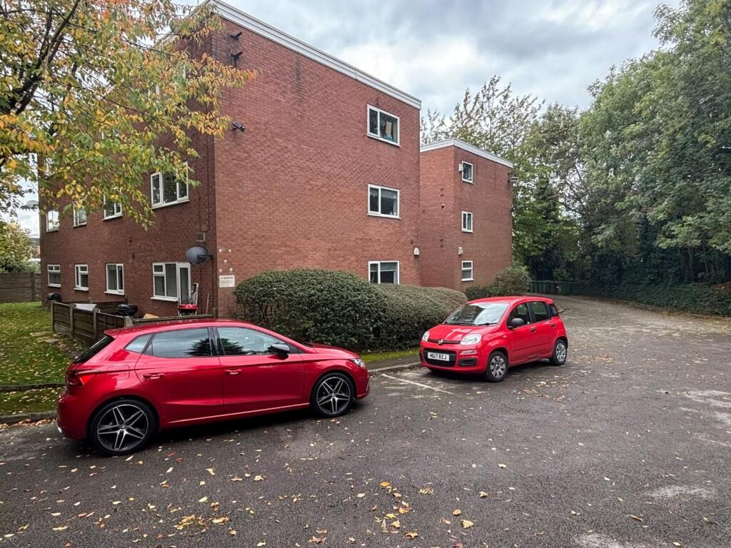 1 bed House (unspecified) for rent in Stockport. From Joules Estate Agency - Heaton Mersey