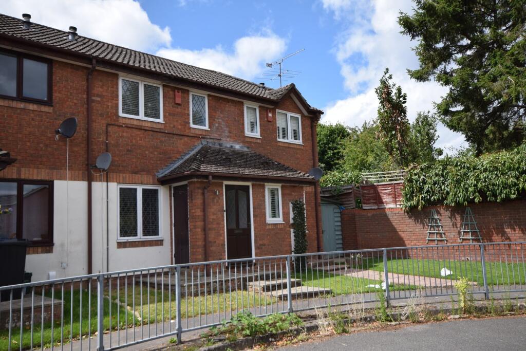 2 bed Mid Terraced House for rent in Weybourne. From Keats Fearn - Farnham