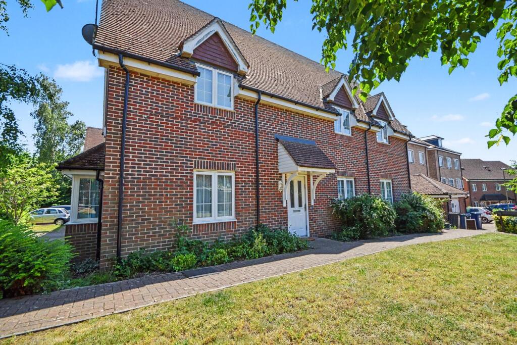2 bed House (unspecified) for rent in Farnham. From Keats Fearn - Farnham