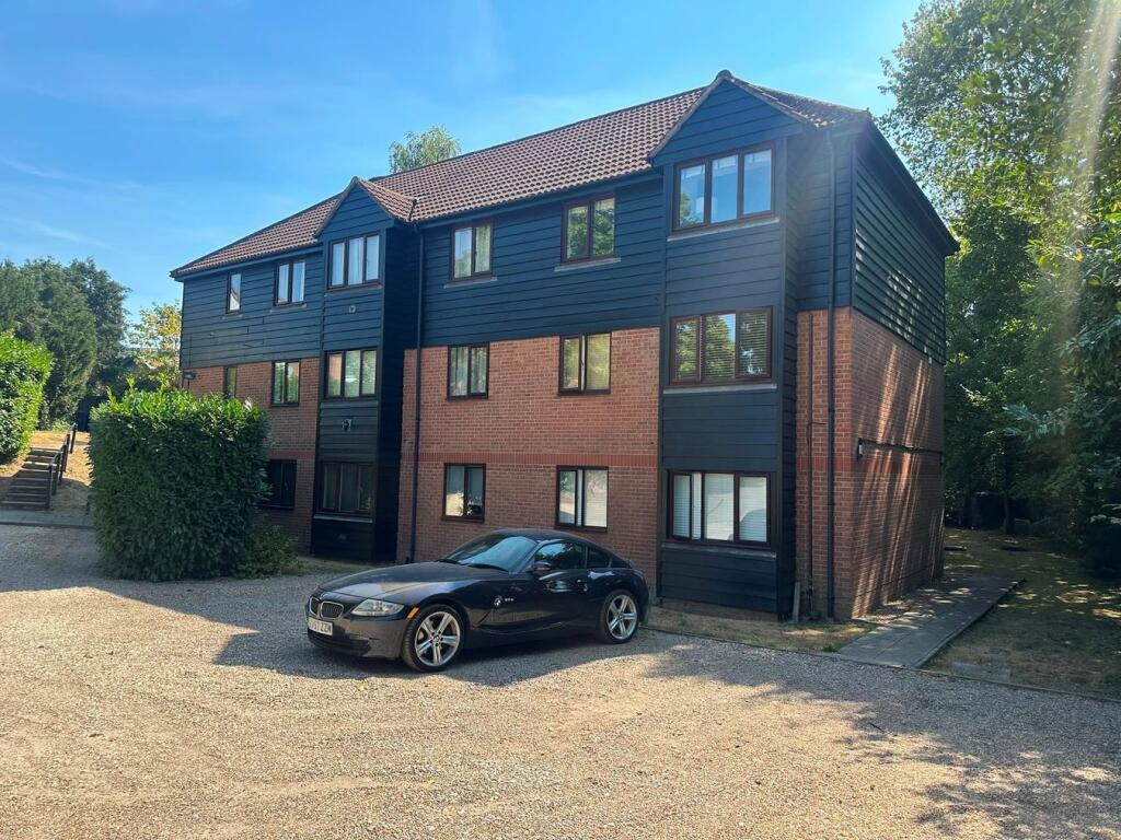 1 bed House (unspecified) for rent in Farnham. From Keats Fearn - Farnham