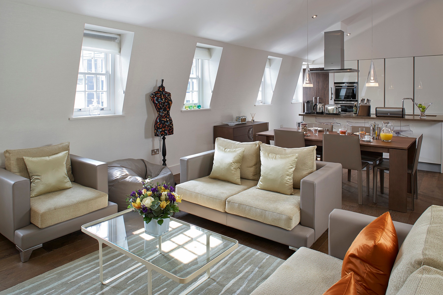 3 bed Apartment for rent in London. From Nest Seekers International