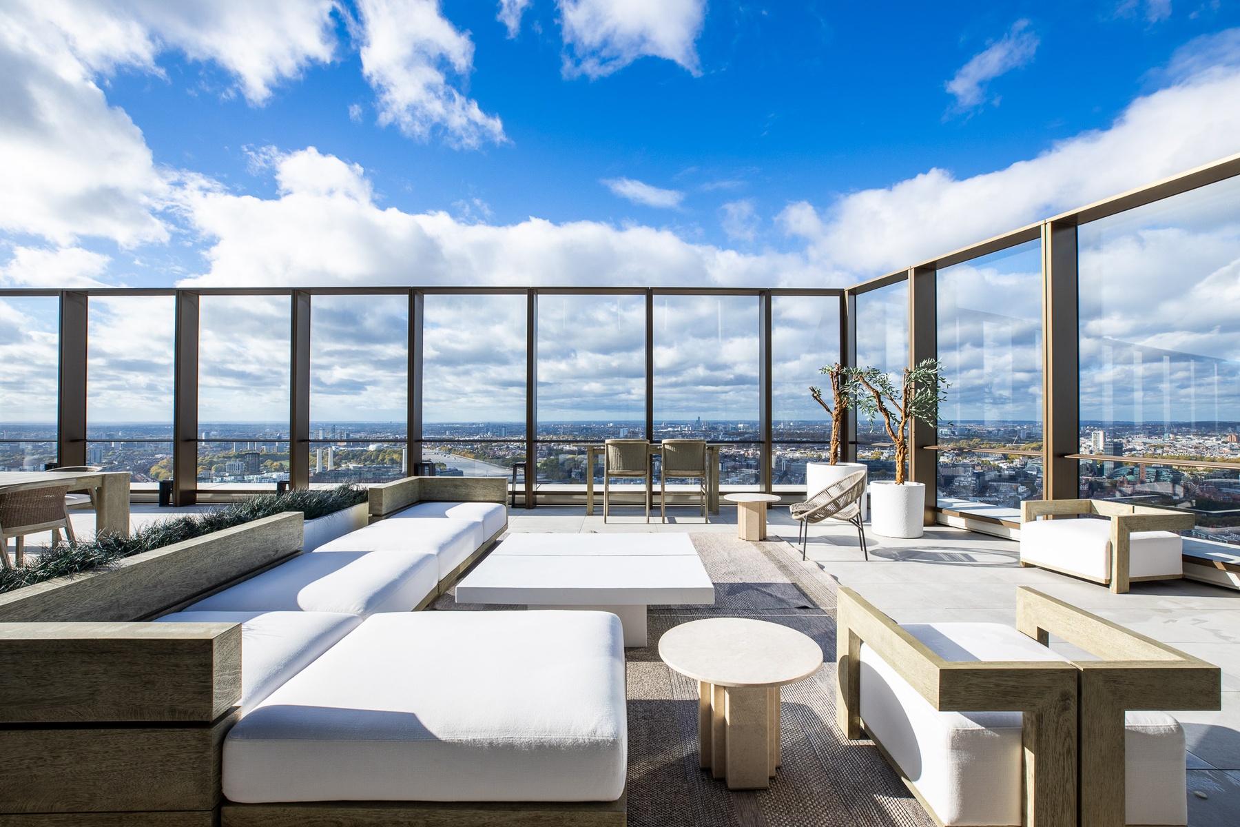 5 bed Penthouse for rent in London. From Nest Seekers International
