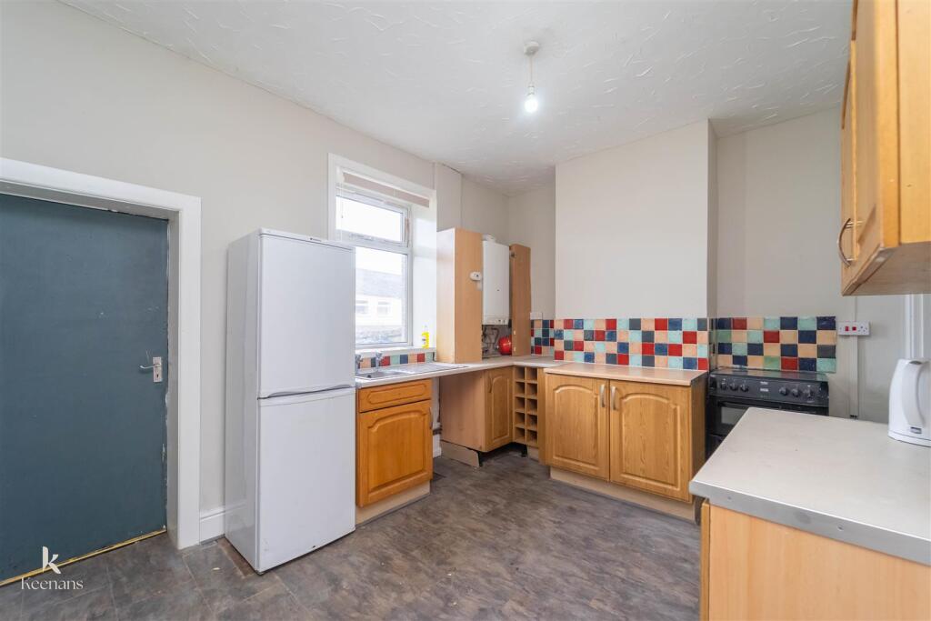 2 bed Mid Terraced House for rent in Rishton. From Keenans Estate Agents - Burnley