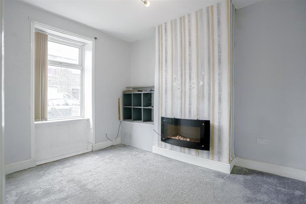 2 bed Mid Terraced House for rent in Church. From Keenans Estate Agents - Burnley