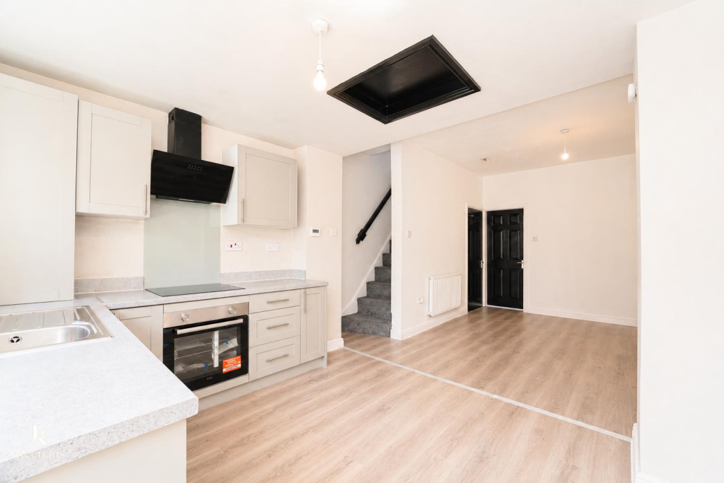 2 bed Mid Terraced House for rent in Blackburn. From Keenans Estate Agents - Burnley