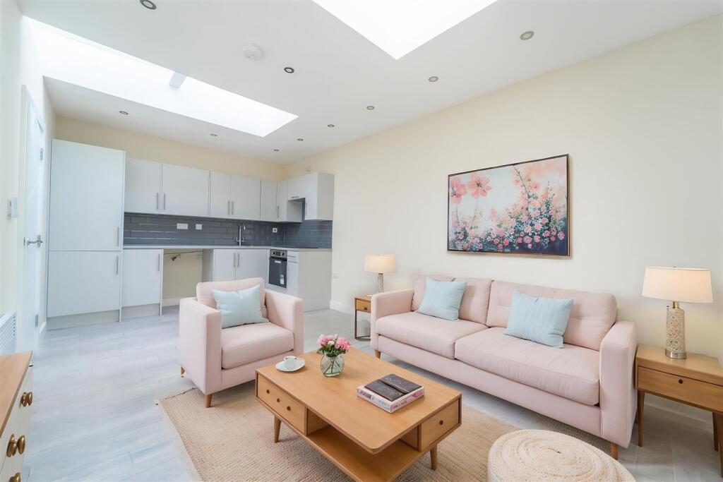 2 bed 1st Floor Flat for rent in Burnley. From Keenans Estate Agents - Burnley 2 bed 1st Floor Flat for rent in Burnley. From Keenans Estate Agents - Burnley