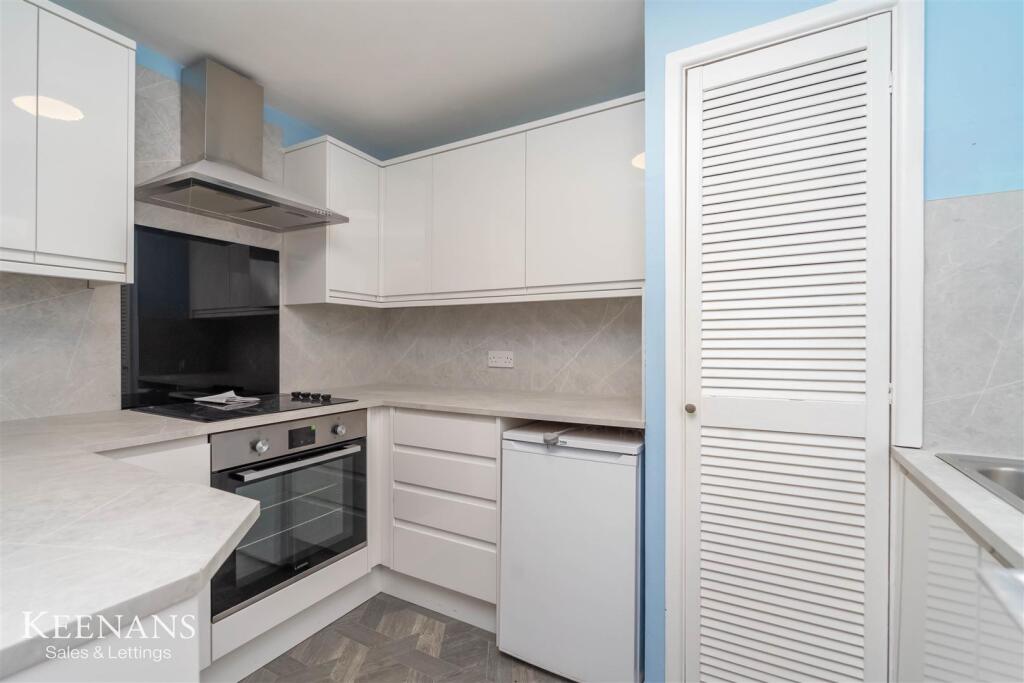 2 bed 1st Floor Flat for rent in Simonstone. From Keenans Estate Agents - Burnley 2 bed 1st Floor Flat for rent in Simonstone. From Keenans Estate Agents - Burnley