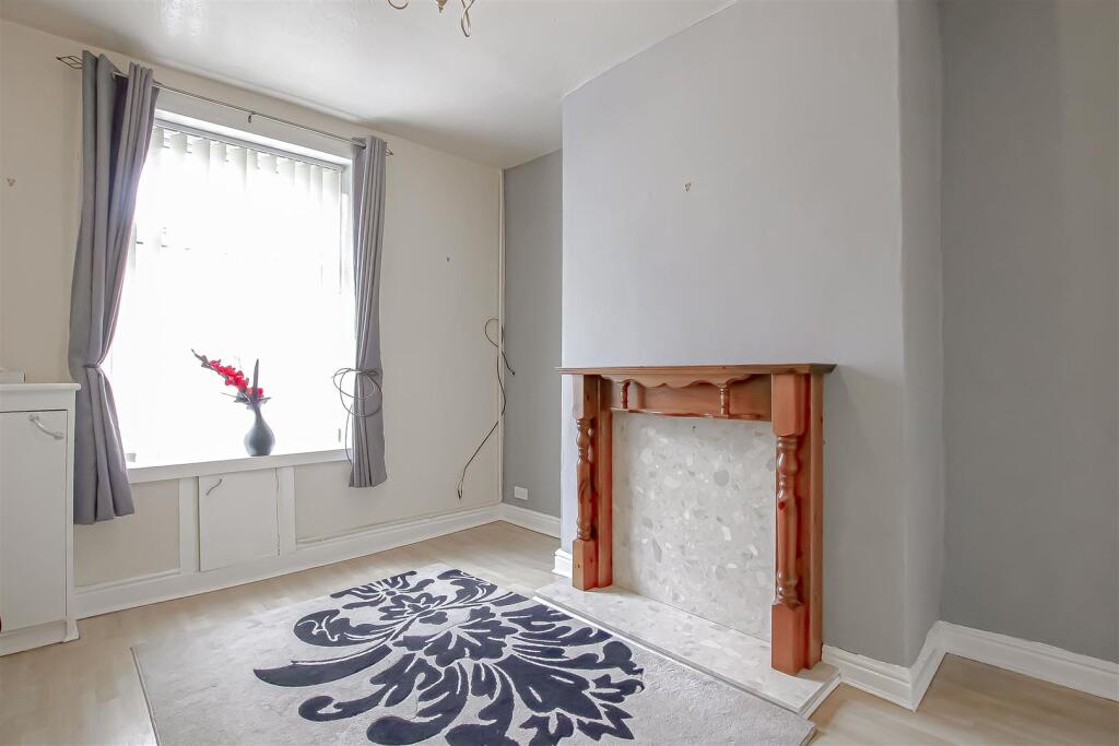 2 bed Mid Terraced House for rent in Haslingden. From Keenans Estate Agents - Burnley