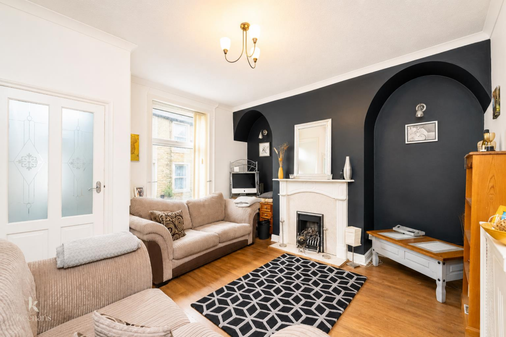 2 bed Mid Terraced House for rent in Accrington. From Keenans Estate Agents - Burnley