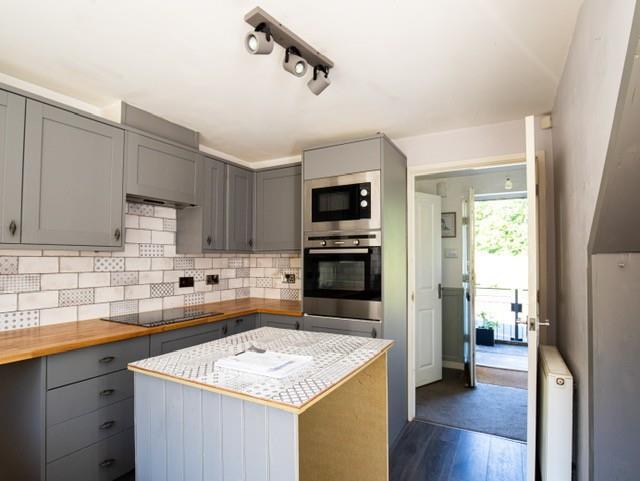 2 bed Mid Terraced House for rent in Burnley. From Keenans Estate Agents - Burnley 2 bed Mid Terraced House for rent in Burnley. From Keenans Estate Agents - Burnley