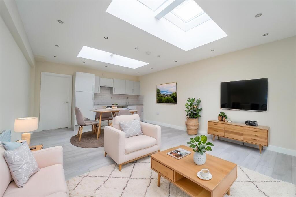 2 bed 1st Floor Flat for rent in Burnley. From Keenans Estate Agents - Burnley 2 bed 1st Floor Flat for rent in Burnley. From Keenans Estate Agents - Burnley
