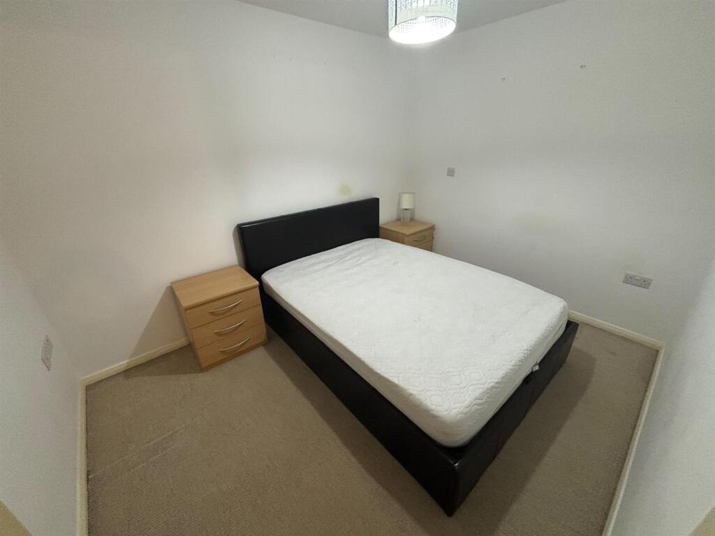 1 bed Apartment for rent in Gateshead. From Keenans Estate Agents - Burnley 1 bed Apartment for rent in Gateshead. From Keenans Estate Agents - Burnley