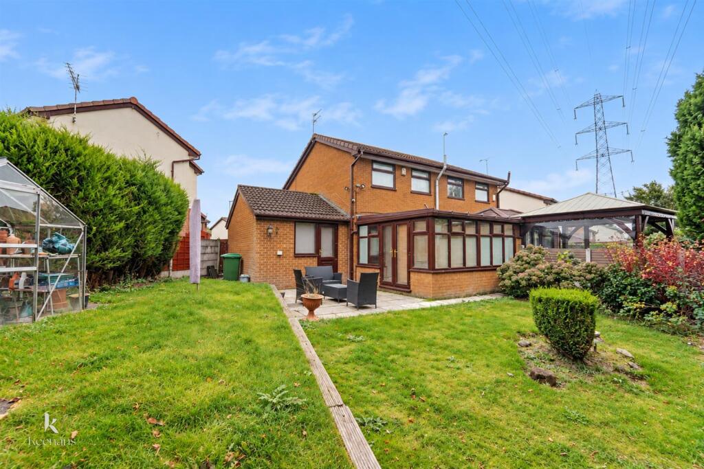 3 bed Semi Detached for rent in Chadderton. From Keenans Estate Agents - Burnley 3 bed Semi Detached for rent in Chadderton. From Keenans Estate Agents - Burnley