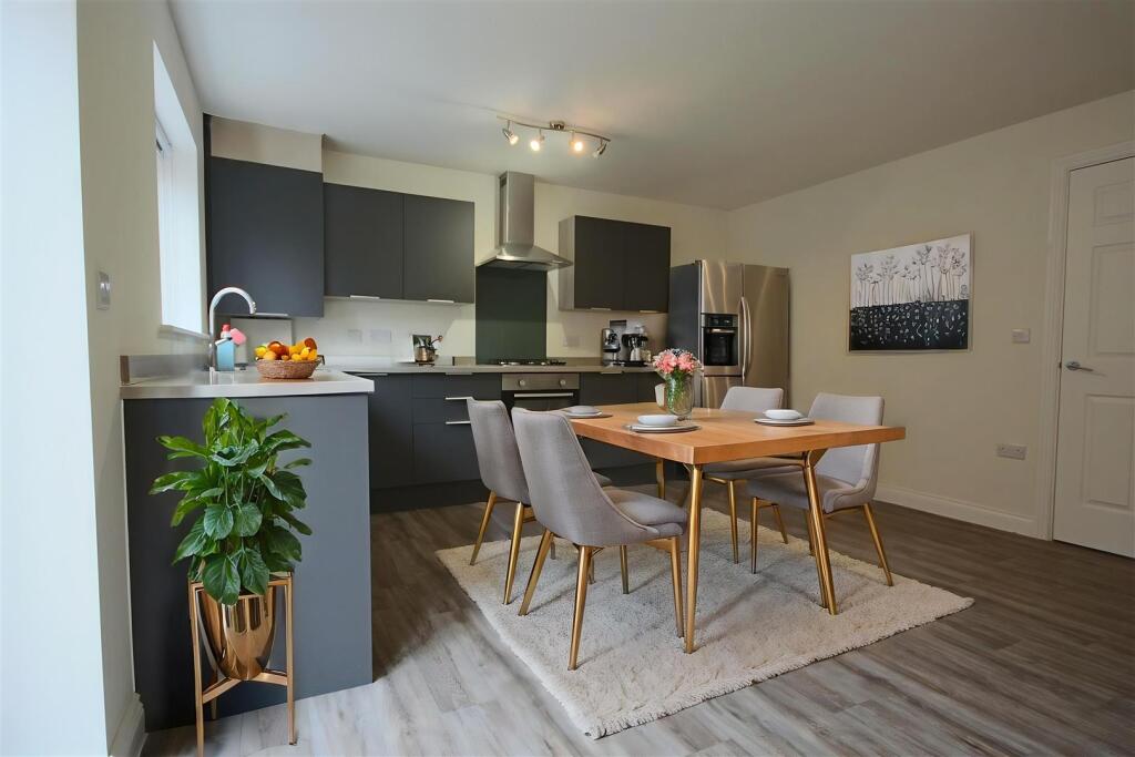 4 bed Detached for rent in Manchester. From Keenans Estate Agents - Swinton 4 bed Detached for rent in Manchester. From Keenans Estate Agents - Swinton