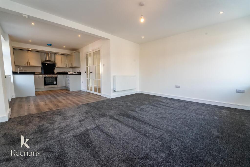 2 bed 1st Floor Flat for rent in Heywood. From Keenans Estate Agents - Swinton 2 bed 1st Floor Flat for rent in Heywood. From Keenans Estate Agents - Swinton