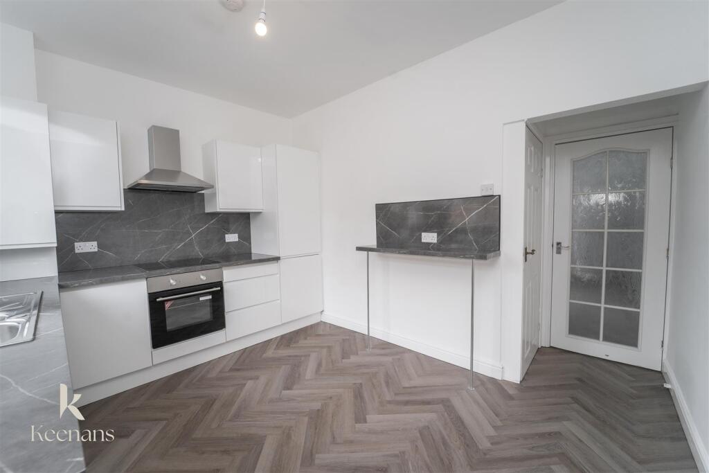 2 bed End of Terrace for rent in Bolton. From Keenans Estate Agents - Swinton 2 bed End of Terrace for rent in Bolton. From Keenans Estate Agents - Swinton