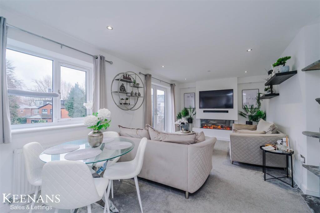 2 bed 1st Floor Flat for rent in Clifton. From Keenans Estate Agents - Swinton