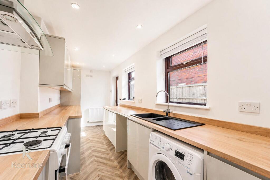 2 bed Mid Terraced House for rent in Manchester. From Keenans Estate Agents - Swinton 2 bed Mid Terraced House for rent in Manchester. From Keenans Estate Agents - Swinton
