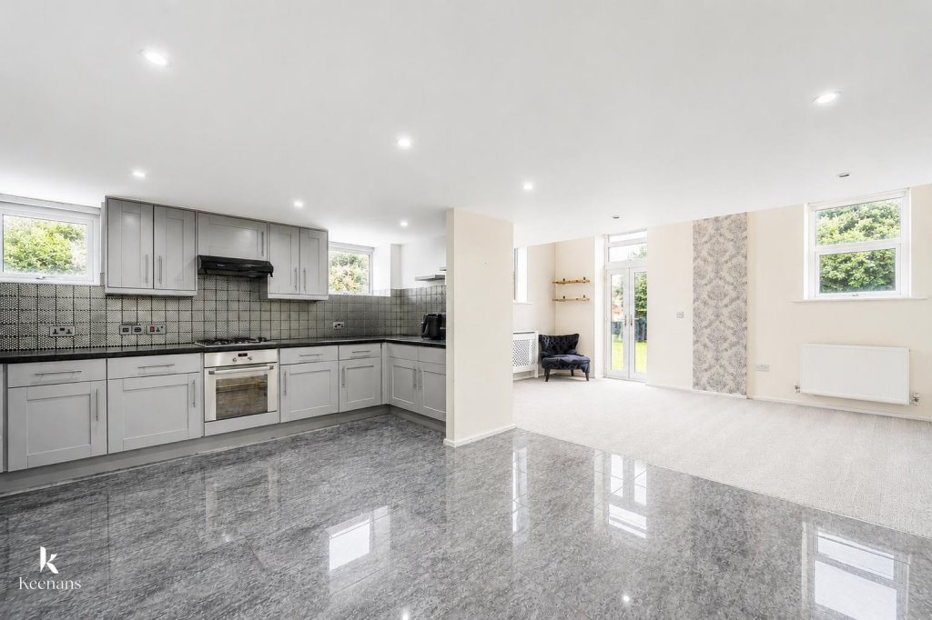 2 bed 1st Floor Flat for rent in Acre. From Keenans Estate Agents - Swinton 2 bed 1st Floor Flat for rent in Acre. From Keenans Estate Agents - Swinton