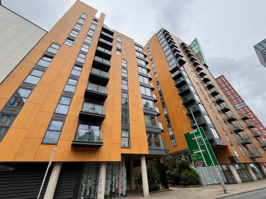 2 bed 1st Floor Flat for rent in Manchester. From Keenans Estate Agents - Swinton