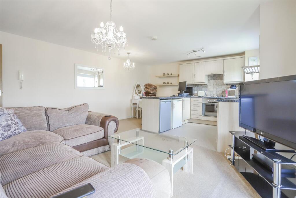 1 bed Apartment for rent in Clifton. From Keenans Estate Agents - Swinton 1 bed Apartment for rent in Clifton. From Keenans Estate Agents - Swinton