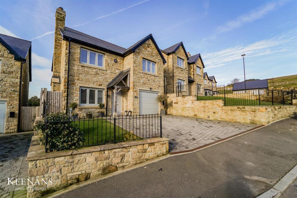 4 bed Detached for rent in Rawtenstall. From Keenans Estate Agents - Swinton