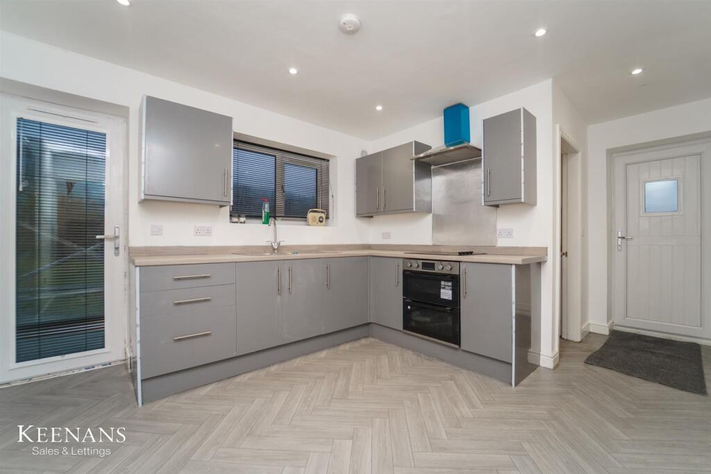 4 bed Detached for rent in Rawtenstall. From Keenans Estate Agents - Swinton
