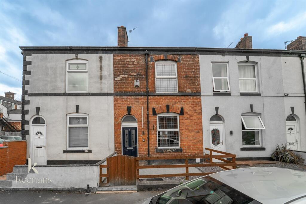 3 bed Mid Terraced House for rent in Bury. From Keenans Estate Agents - Swinton