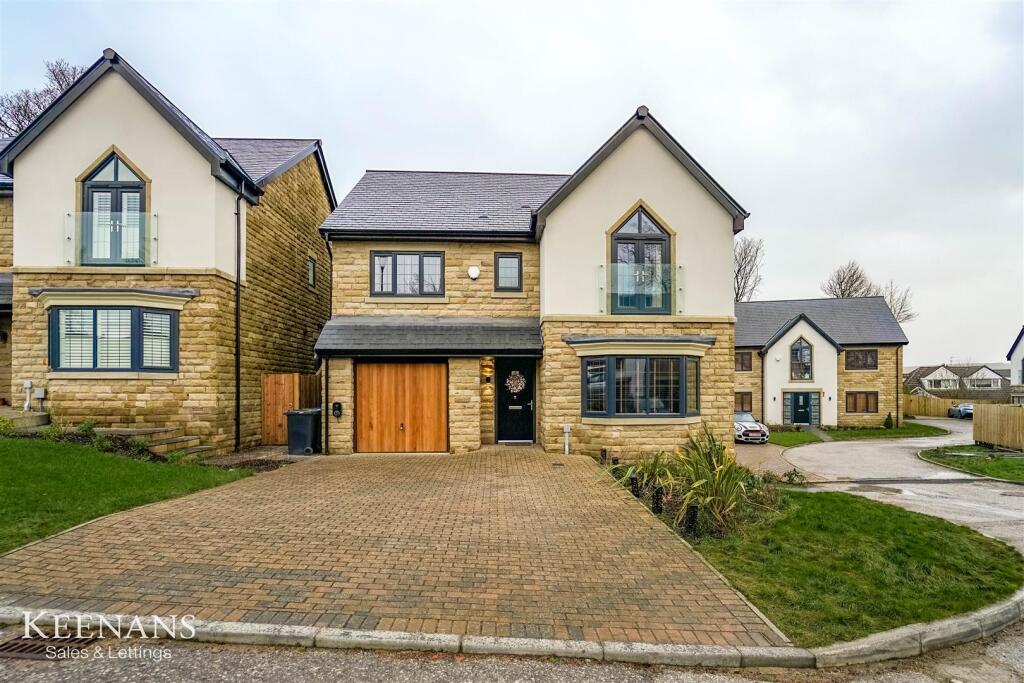 4 bed Detached for rent in Chatterton. From Keenans Estate Agents - Swinton 4 bed Detached for rent in Chatterton. From Keenans Estate Agents - Swinton