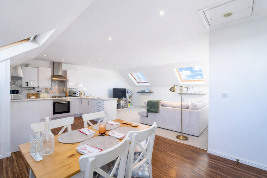 2 bed Apartment for rent in Bury. From Keenans Estate Agents - Swinton 2 bed Apartment for rent in Bury. From Keenans Estate Agents - Swinton