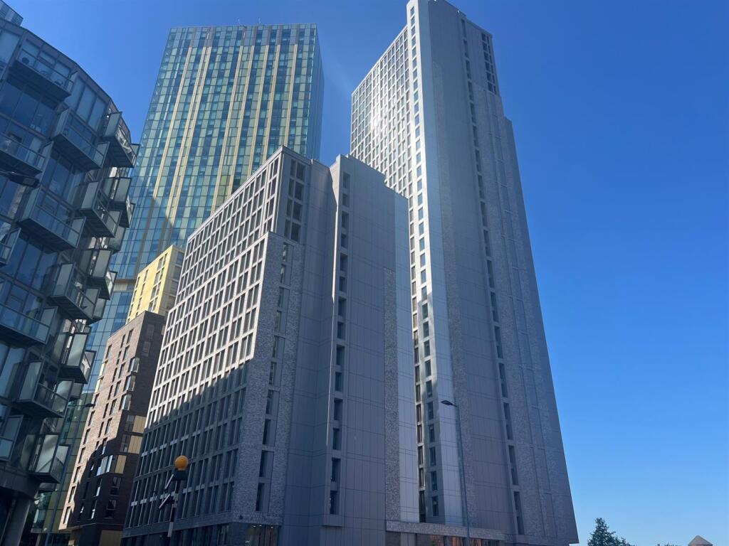 2 bed Apartment for rent in Salford. From Keenans Estate Agents - Swinton