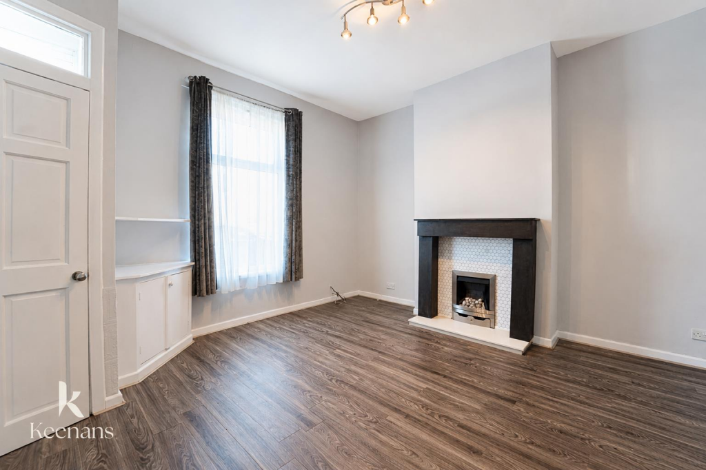 3 bed Mid Terraced House for rent in Bury. From Keenans Estate Agents - Swinton 3 bed Mid Terraced House for rent in Bury. From Keenans Estate Agents - Swinton