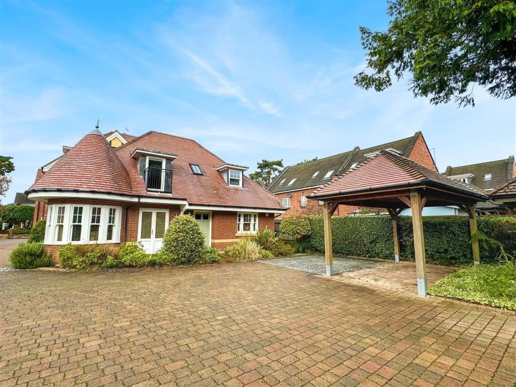 3 bed Detached for rent in Bournemouth. From Key Drummond - Poole
