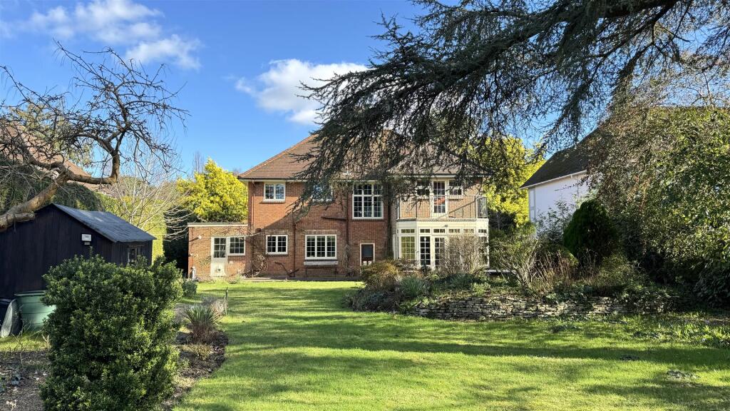 5 bed Detached for rent in Bournemouth. From Key Drummond - Poole