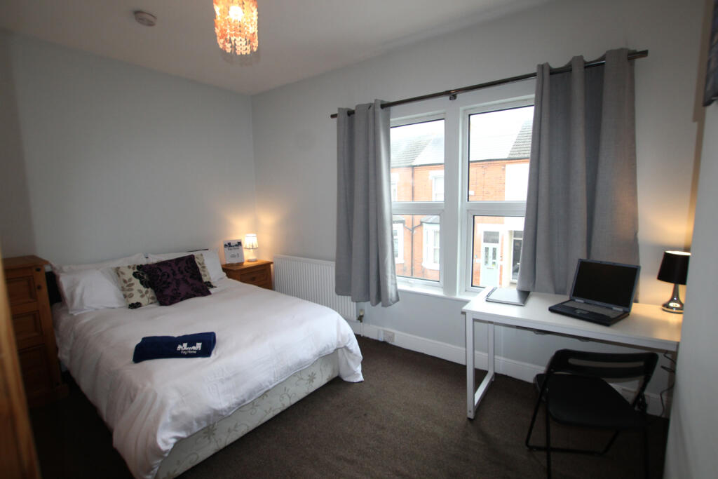 1 bed Mid Terraced House for rent in Northampton. From Key Home Limited - Northampton