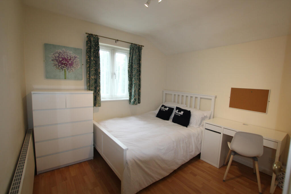 1 bed House Share for rent in Collingtree. From Key Home Limited - Northampton