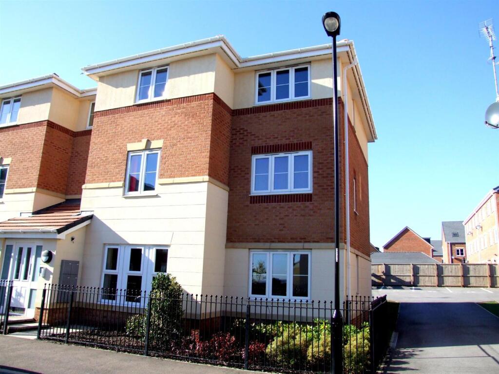 2 bed 1st Floor Flat for rent in Catcliffe. From Key2go Estate & Letting Agents Ltd - Sheffield 2 bed 1st Floor Flat for rent in Catcliffe. From Key2go Estate & Letting Agents Ltd - Sheffield