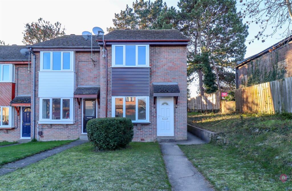 2 bed Town House for rent in Highlane. From Key2go Estate & Letting Agents Ltd - Sheffield