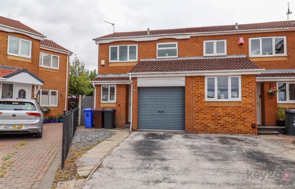 3 bed Semi Detached for rent in Swallownest. From Key2go Estate & Letting Agents Ltd - Sheffield