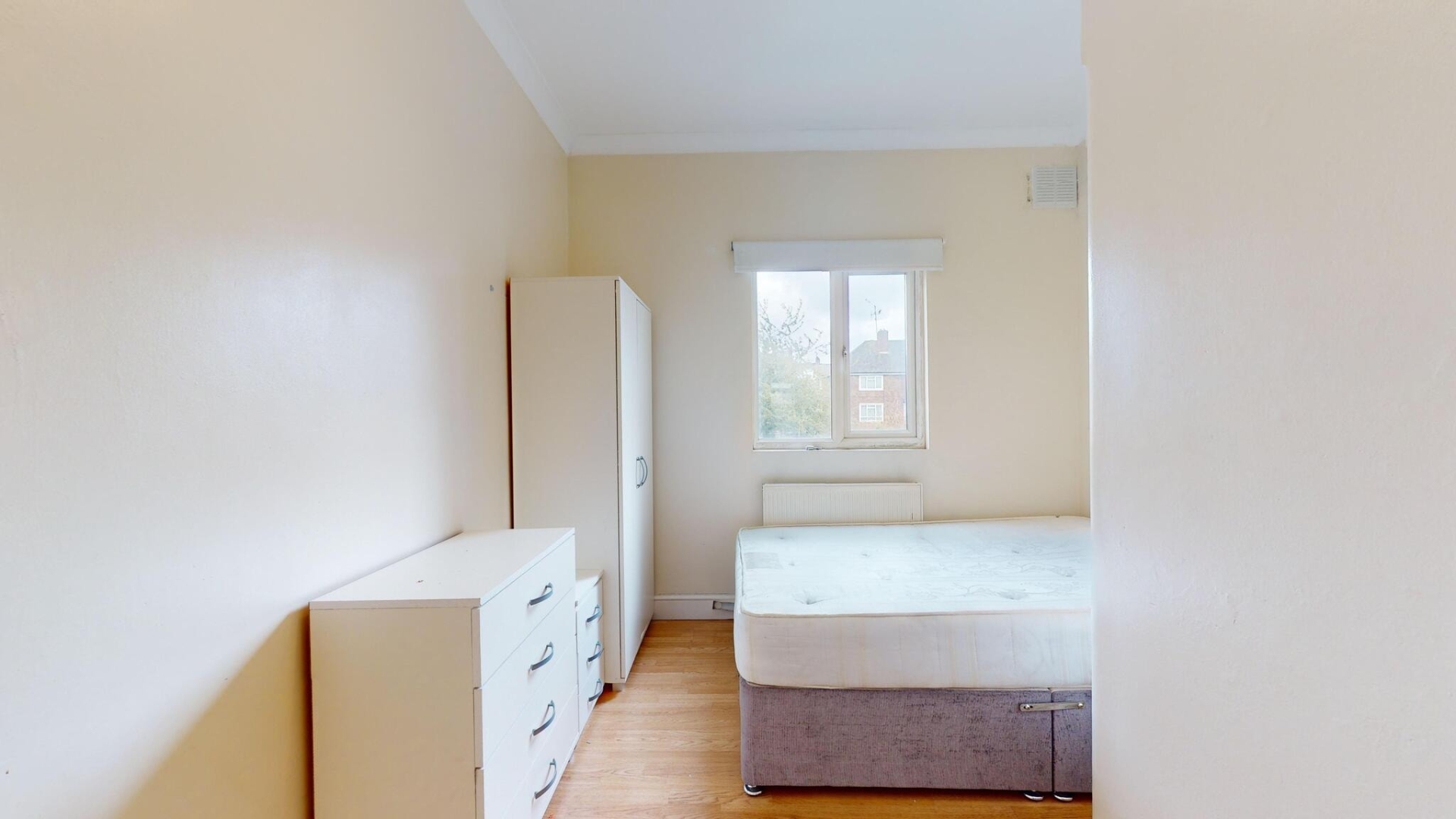 1 bed Flat Share for rent in Acton. From Majestic Properties and Estates Ltd
