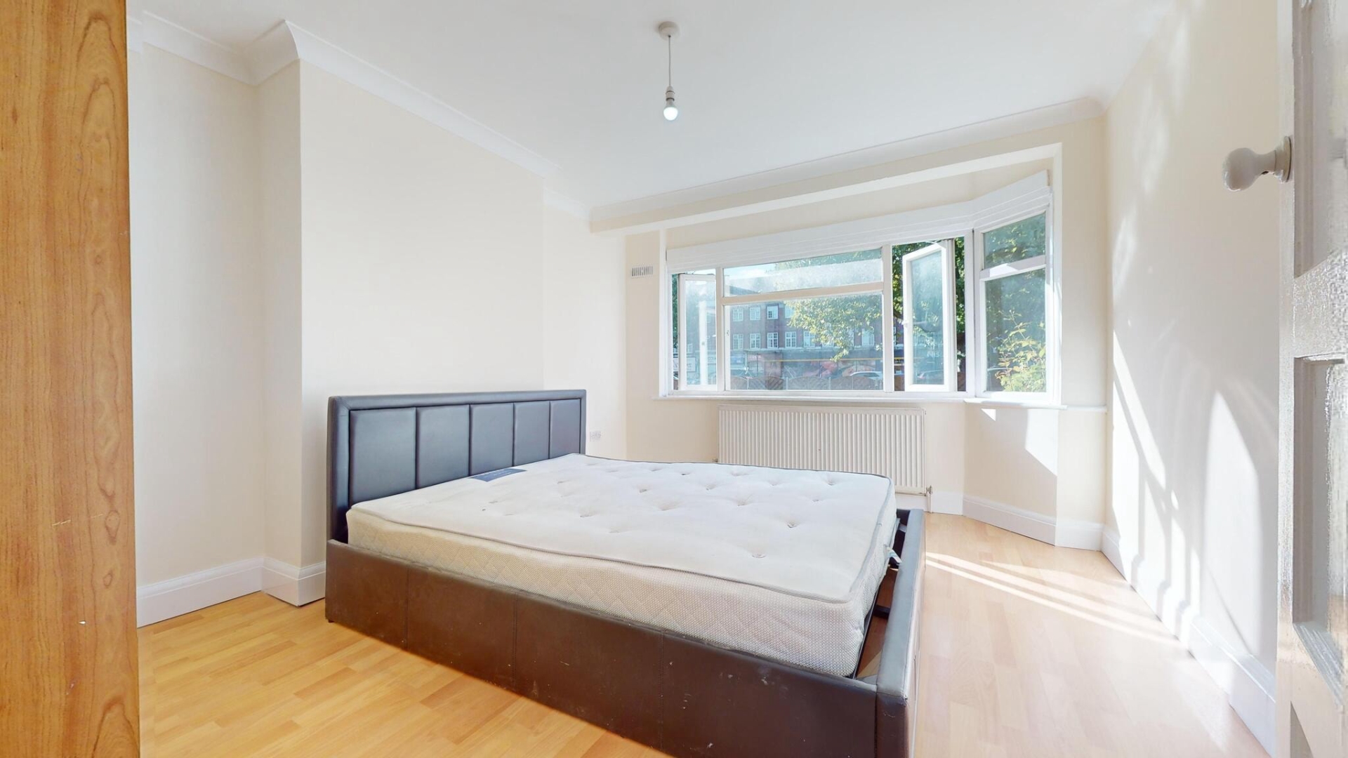 2 bed 1st Floor Flat for rent in Greenford. From Majestic Properties and Estates Ltd 2 bed 1st Floor Flat for rent in Greenford. From Majestic Properties and Estates Ltd