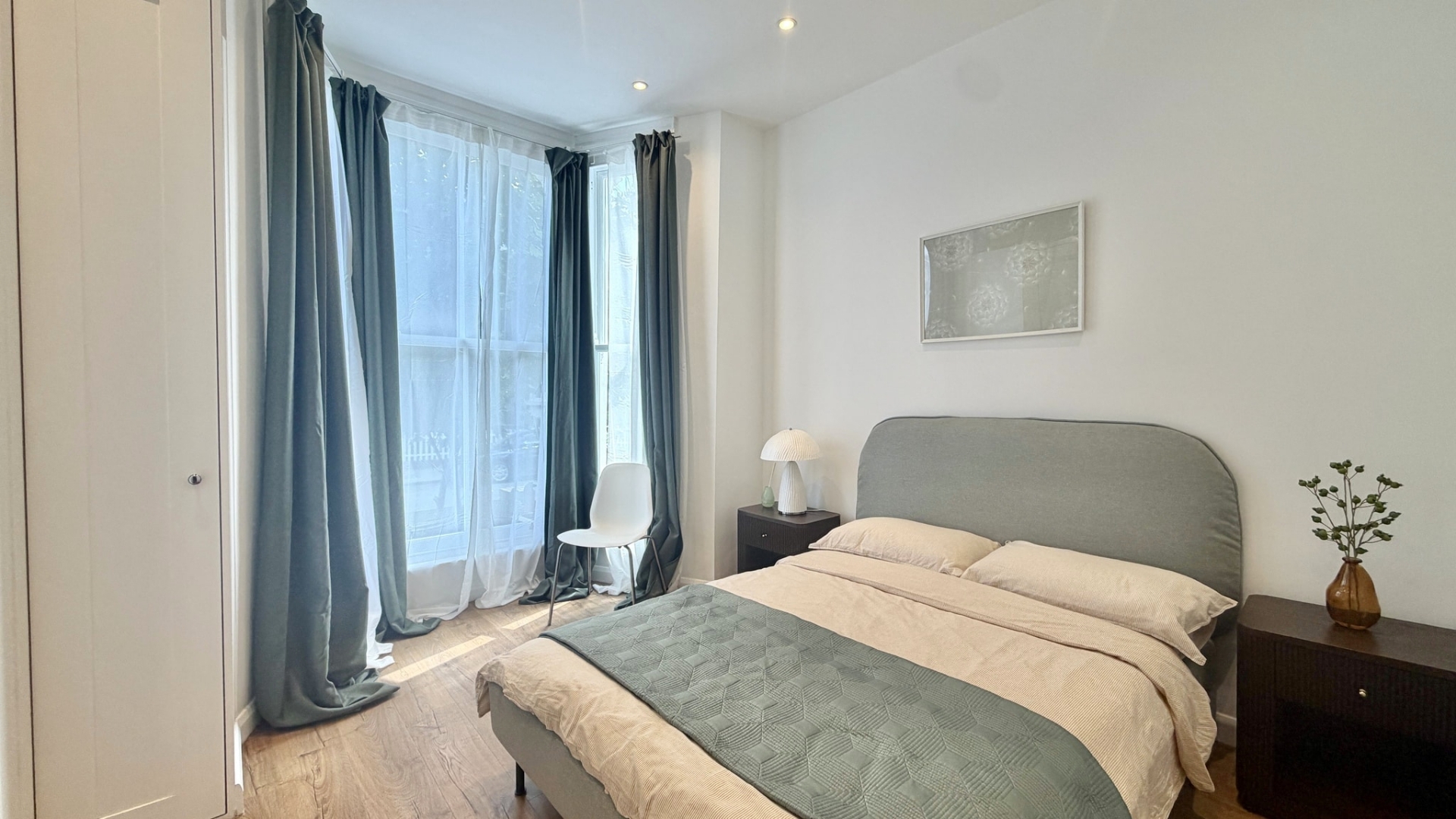 2 bed 1st Floor Flat for rent in Hammersmith. From Majestic Properties and Estates Ltd 2 bed 1st Floor Flat for rent in Hammersmith. From Majestic Properties and Estates Ltd