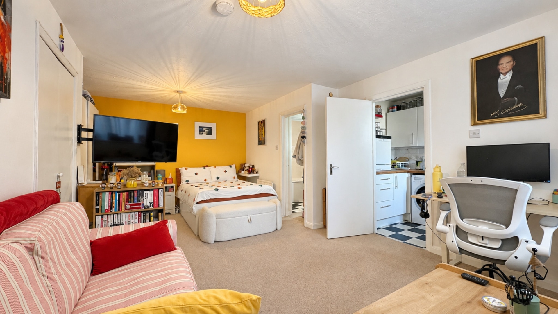 1 bed Studio for rent in Acton. From Majestic Properties and Estates Ltd