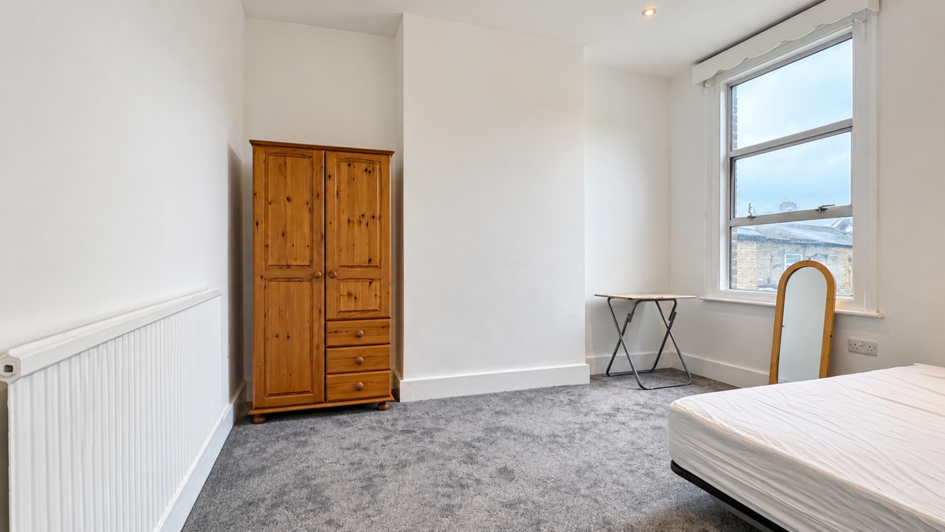 2 bed 1st Floor Flat for rent in Willesden. From Majestic Properties and Estates Ltd 2 bed 1st Floor Flat for rent in Willesden. From Majestic Properties and Estates Ltd