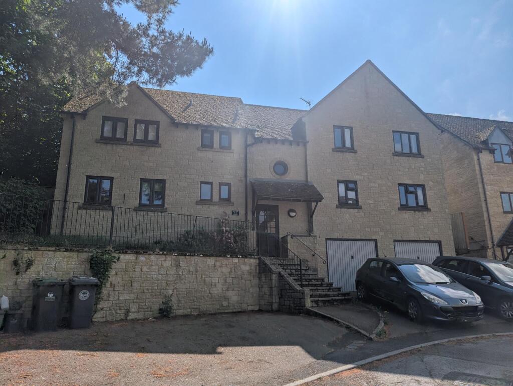 2 bed 1st Floor Flat for rent in Chipping Norton. From King and Woolley - Chipping Norton 2 bed 1st Floor Flat for rent in Chipping Norton. From King and Woolley - Chipping Norton