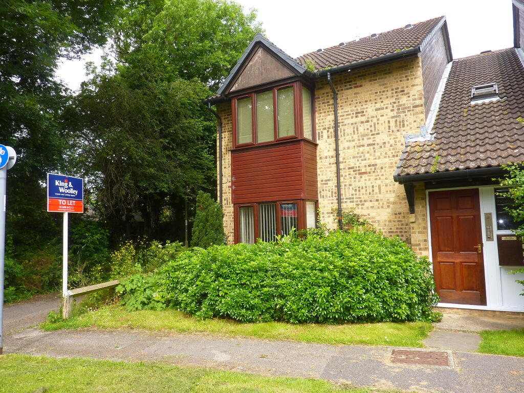 4 bed Studio for rent in Kidlington. From King and Woolley - Chipping Norton