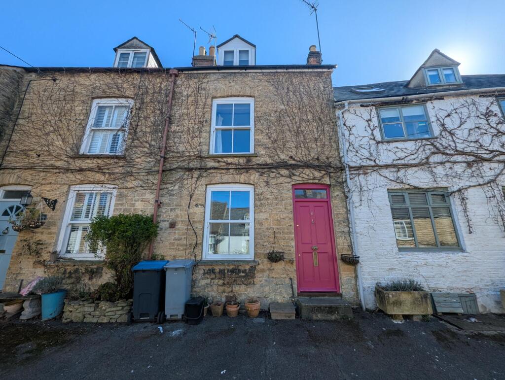 2 bed Town House for rent in Chipping Norton. From King and Woolley - Chipping Norton