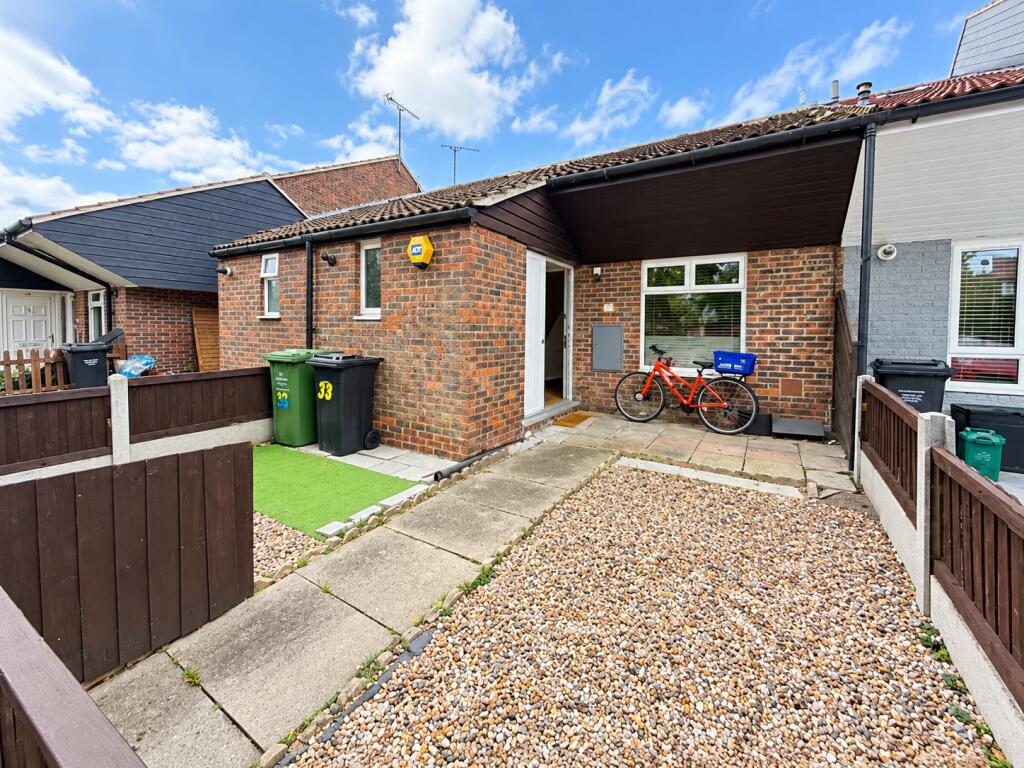 2 bed Mid Terraced House for rent in Bowers Gifford. From KINGSWOOD - Basildon