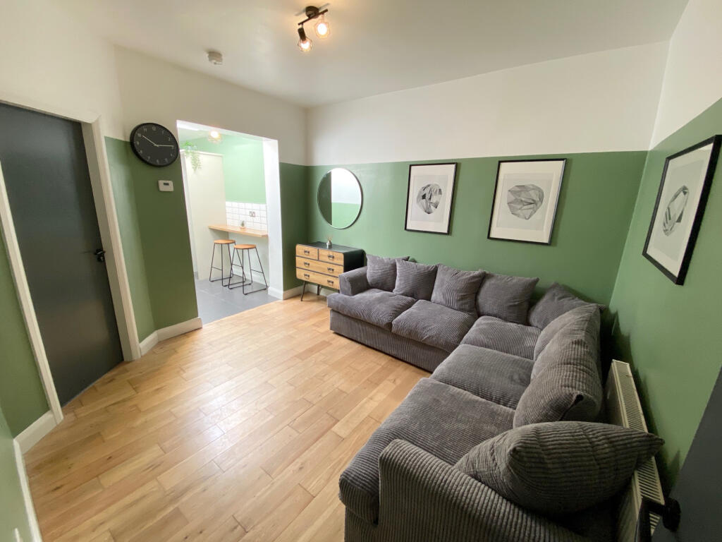 4 bed Mid Terraced House for rent in Preston. From Kingswood - Fulwood